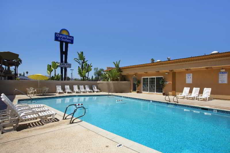 Days Inn By Wyndham San Diego-East/El Cajon Exterior photo