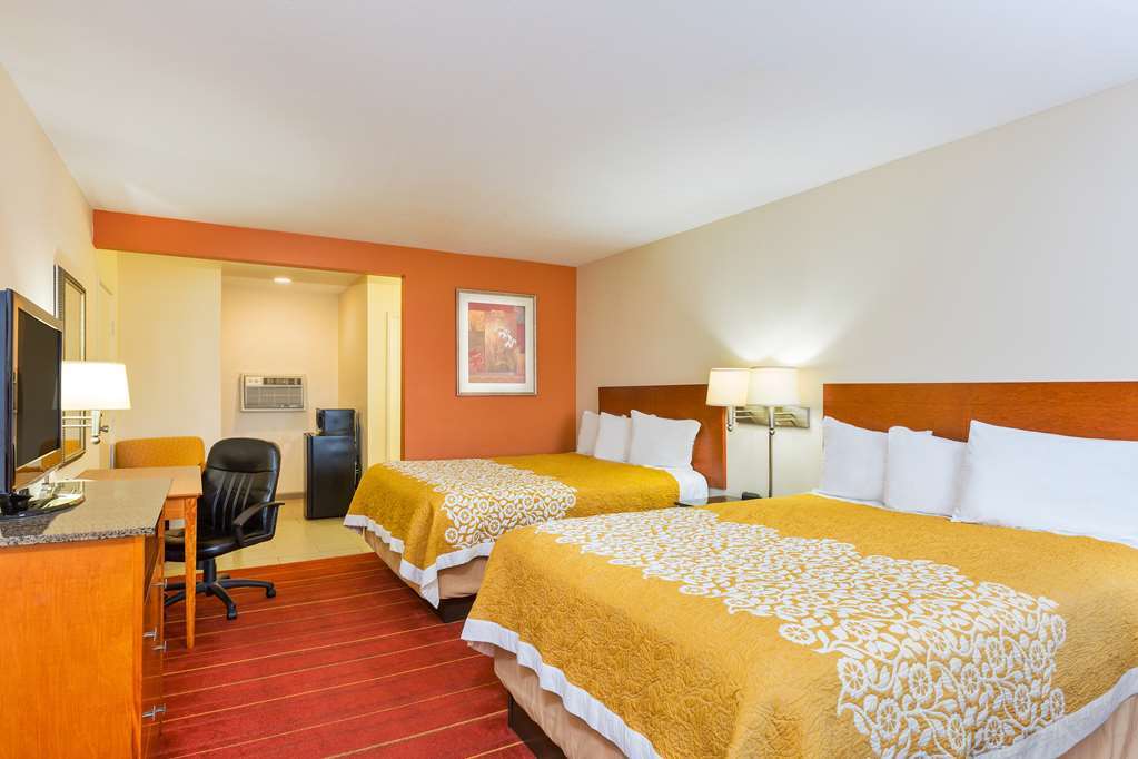 Days Inn By Wyndham San Diego-East/El Cajon Room photo